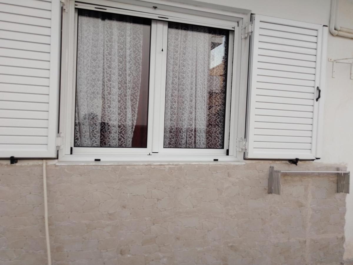 Precious Apartment Corinth Экстерьер фото