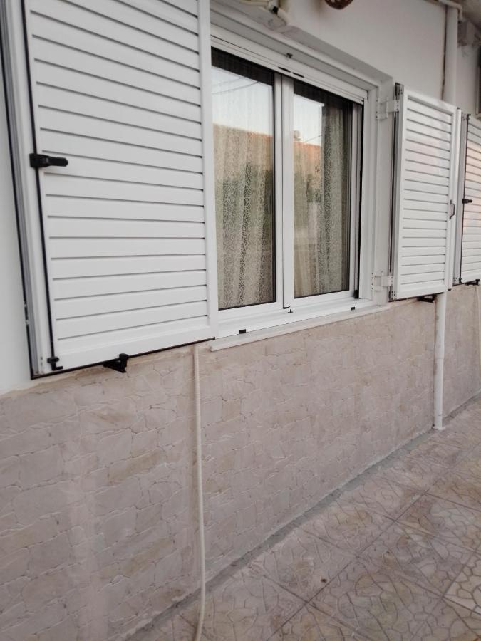 Precious Apartment Corinth Экстерьер фото